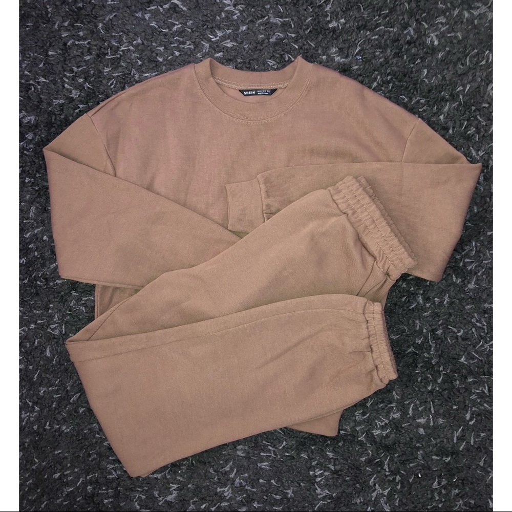 Sweatsuit Set w/ Crewneck & Sweatpants